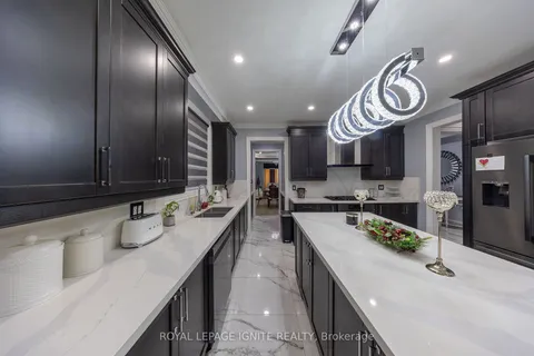 123 ALEXANDER LAWRIE Ave, Markham, ON L6E 0J6