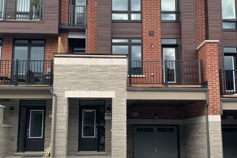 63 Blick Cres, Aurora, ON L4G 4A6
