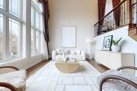 30 Heintzman Cres, Vaughan, ON L6A 4T8