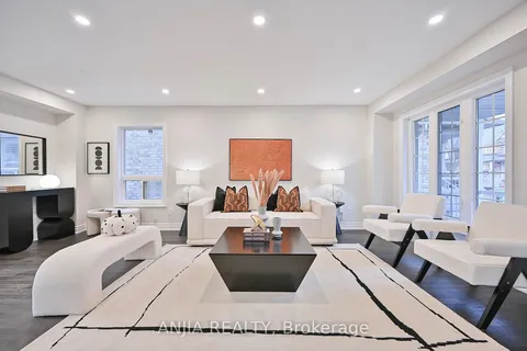 81 Stotts Cres, Markham, ON L6E 1T2