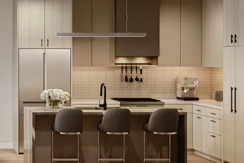 300 Atkinson Ave, Vaughan, ON L4J 8A2