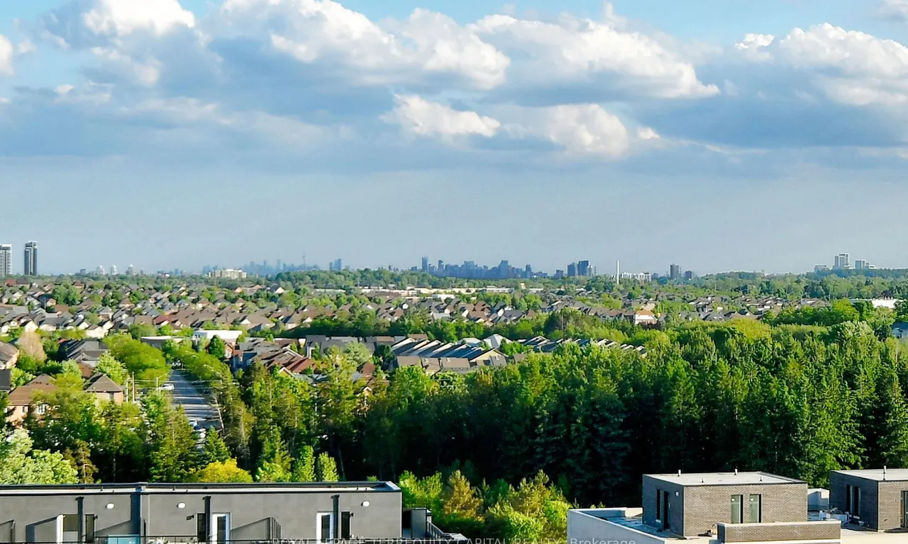 Condo Apt 1 bedroom 2 bathroom at 2 David Eyer Rd in Richmond Hill - MLS# N11905275