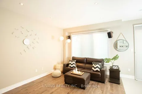 21 Overhold Cres, Richmond Hill, ON L4E 0L9