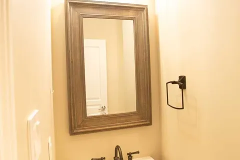 21 Overhold Cres, Richmond Hill, ON L4E 0L9