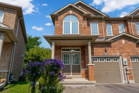 707 John Cole Crt, Newmarket, ON L3Y 5V7