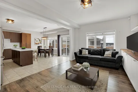 180 Greenwood Dr, Essa, ON L3W 0B6