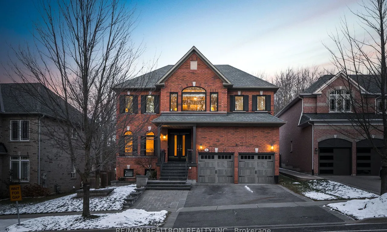 16 Sandbanks Dr, Richmond Hill, ON L4E 3J5