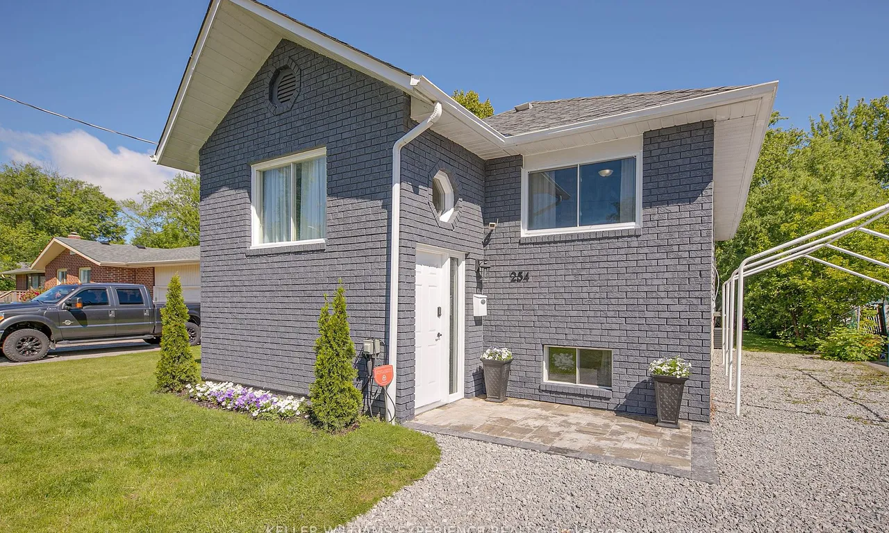 254 Parkway Ave, Georgina, ON L4P 2V9