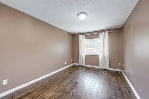 254 Parkway Ave, Georgina, ON L4P 2V9