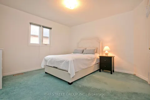 29 Webber Cres, Markham, ON L3R 2L3