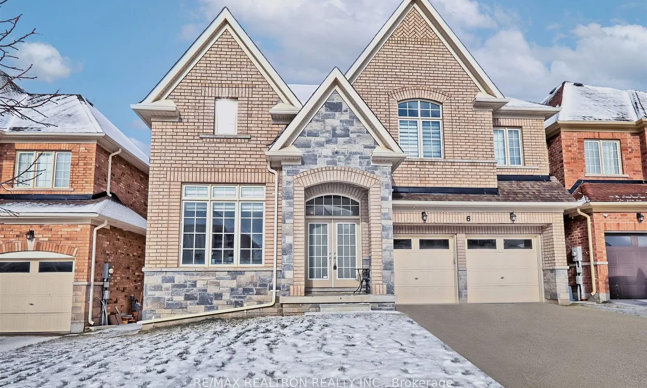 6 Clifford Fairbarn Dr, East Gwillimbury, ON L9N 0S1