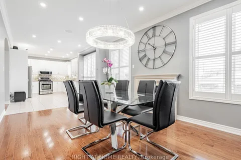 9 Glade Dr, Richmond Hill, ON L4E 0G9