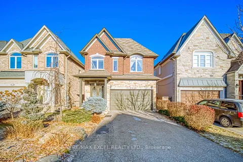 166 Townsgate Drive, Vaughan, ON L4J 8J5