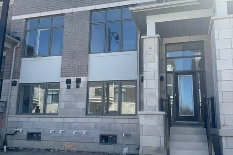 40 Millman Lane, Richmond Hill, ON L4S 0P8