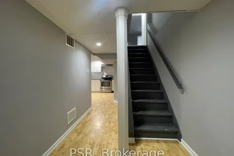 935 Birchwood Drive, Newmarket, ON L3Y 6G9