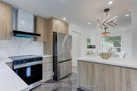 181 Maple Ave, Richmond Hill, ON L4C 2J2