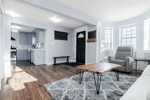 54 Market Street, Georgina, ON L0E 1R0