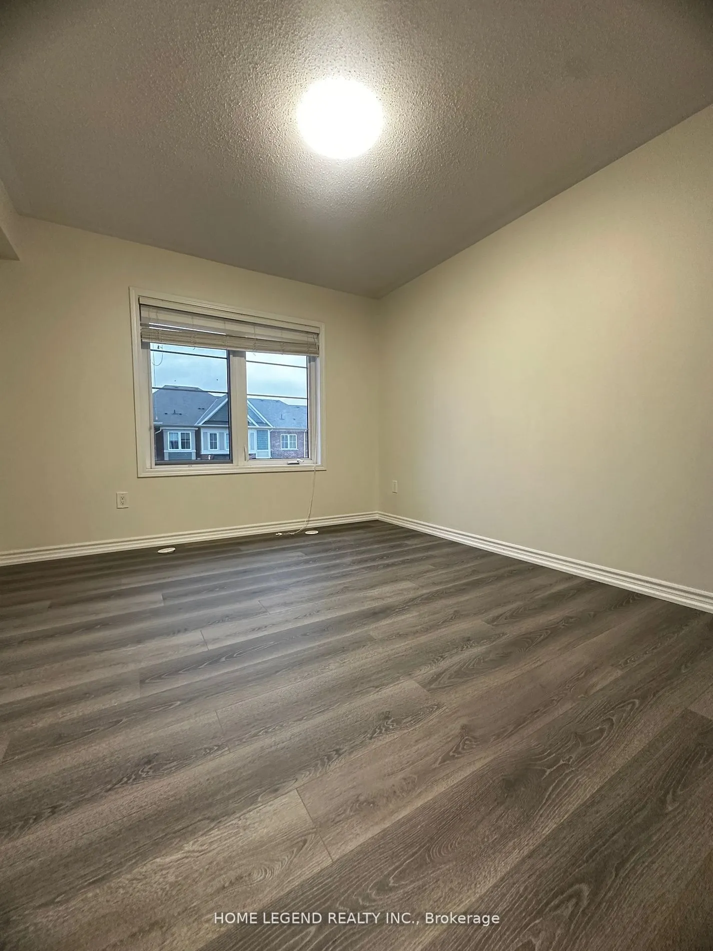 Att/Row/Townhouse interior view at 180 Thomas Phillips Drive Aurora
