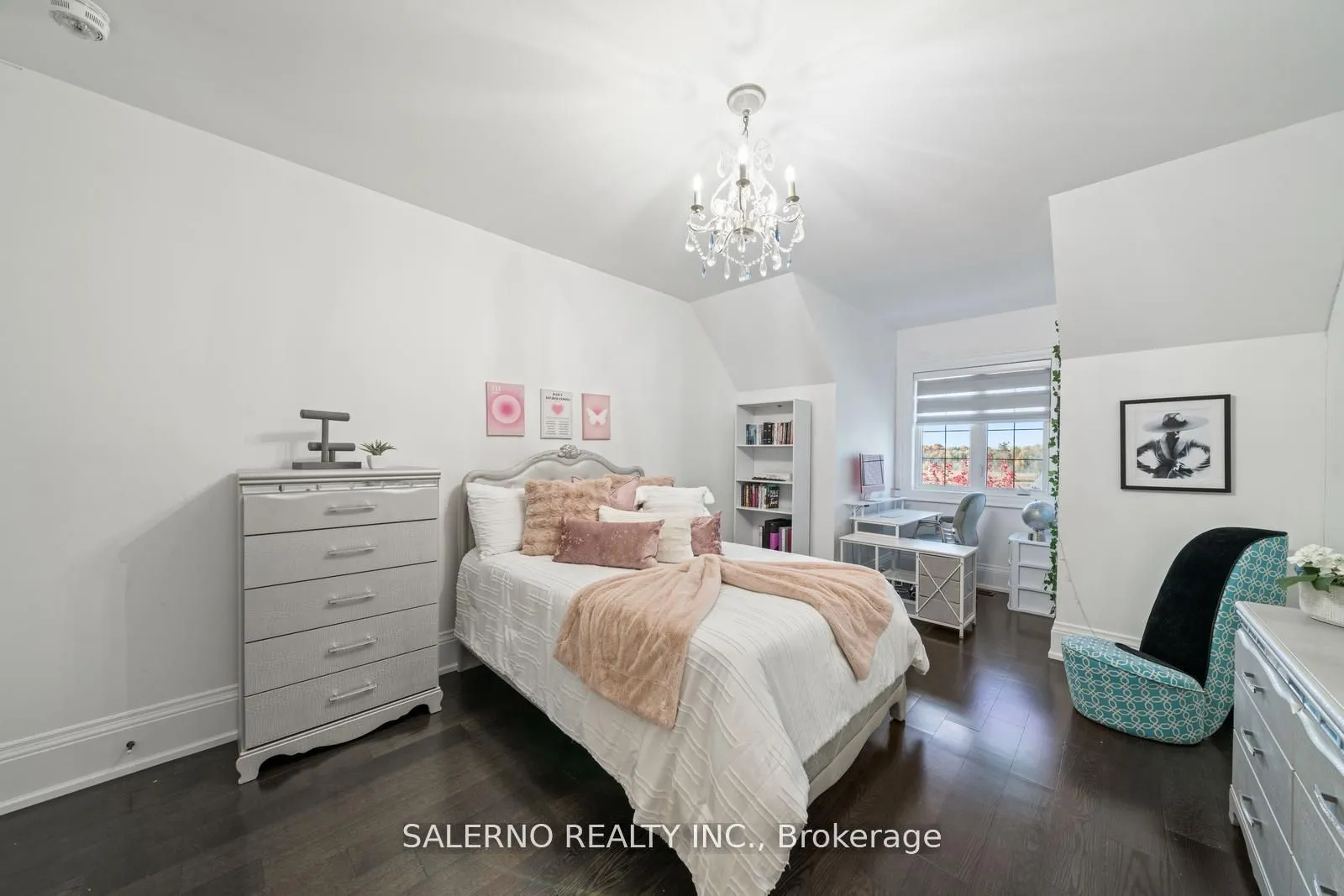 36 Chuck Ormsby Crescent, King, ON L7B 0A8