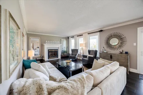 21324 McCowan Road, East Gwillimbury, ON L0G 1M0