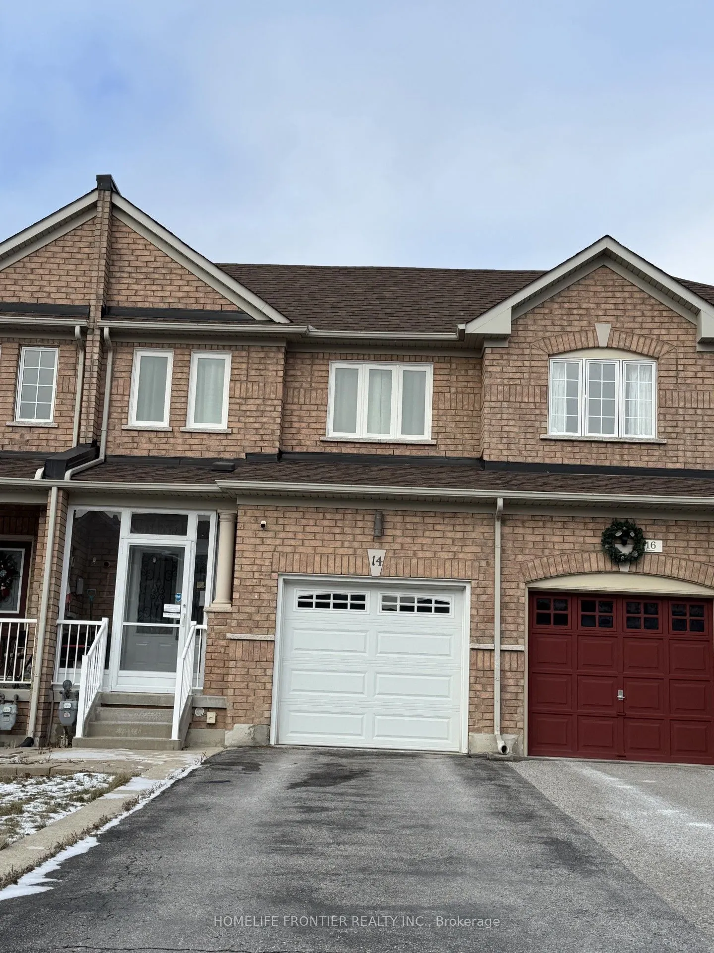 14 Barr Crescent, Aurora, ON L4G 0B8