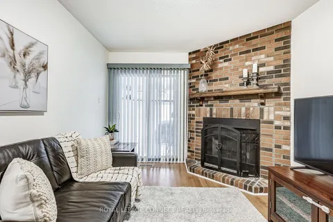 44 GOODWOOD Dr, Markham, ON L3S 2K4