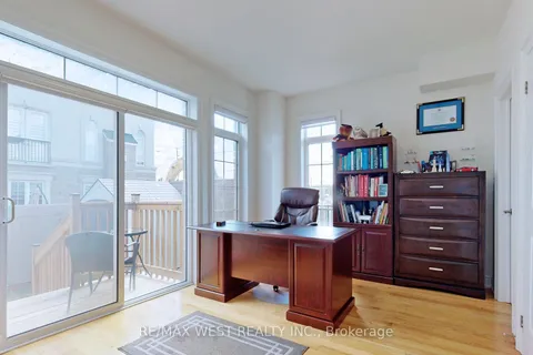 3 Lasalle Lane, Richmond Hill, ON L4C 7V6