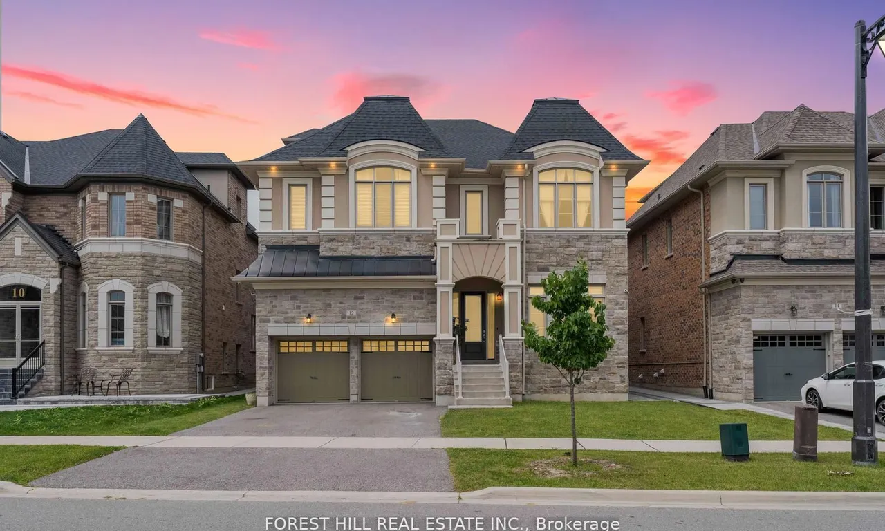 12 Giardina Cres, Richmond Hill, ON L4B 0G2
