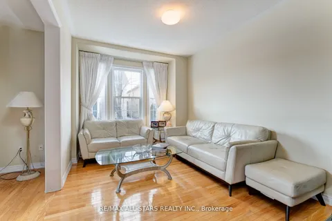 18 Orr Farm Road, Markham, ON L6C 0A3
