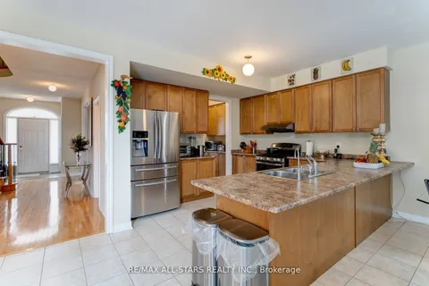 18 Orr Farm Road, Markham, ON L6C 0A3