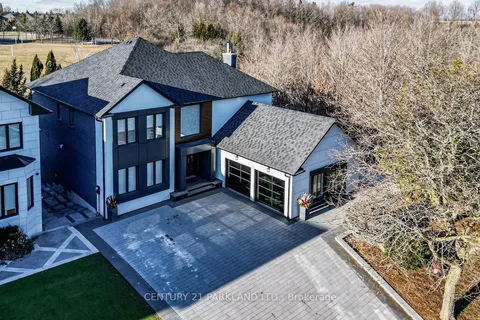 72 Chatsworth Court, Vaughan, ON L4L 7E9