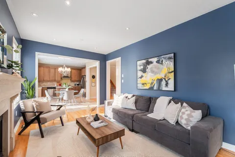 49 CANELLI HEIGHTS Crt, Vaughan, ON L4J 8V5