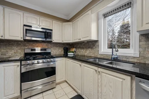 159 Geoffrey Cres, Whitchurch-Stouffville, ON L4A 5B8