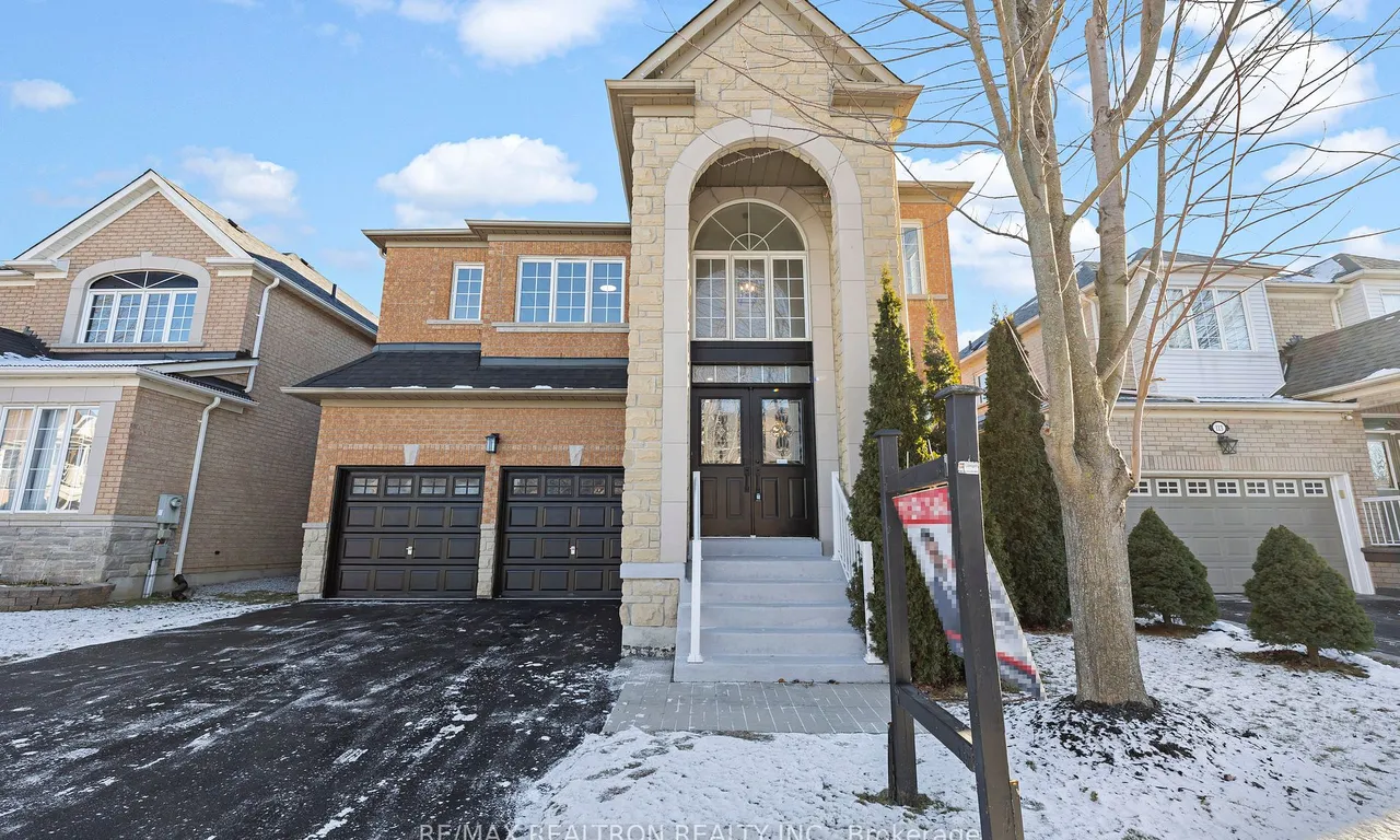 111 Saffron St, Markham, ON L6E 1Y8