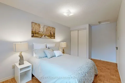 16 James Edward Dr, Markham, ON L3S 1Y8