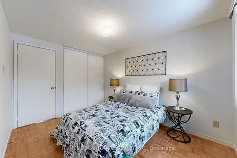 16 James Edward Dr, Markham, ON L3S 1Y8