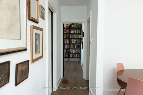 733 Arthur St, Newmarket, ON L3Y 1S4