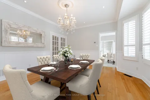 910 Norsan Crt, Newmarket, ON L3X 1L1