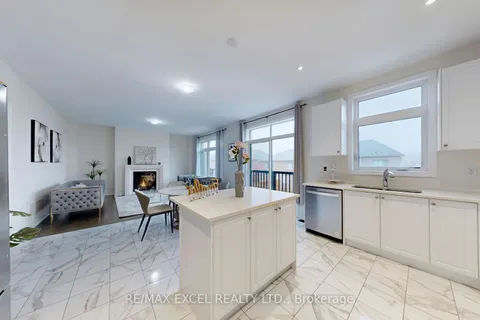92 Forest Edge Cres, East Gwillimbury, ON L9N 1R8