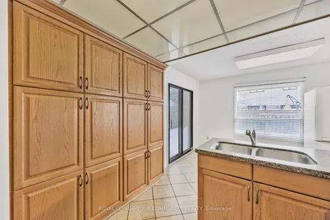 35 Buchanan Cres, Aurora, ON L4G 5K4