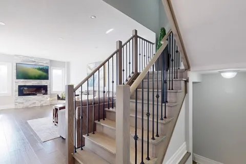 71 Walker Blvd, New Tecumseth, ON L9R 0N3