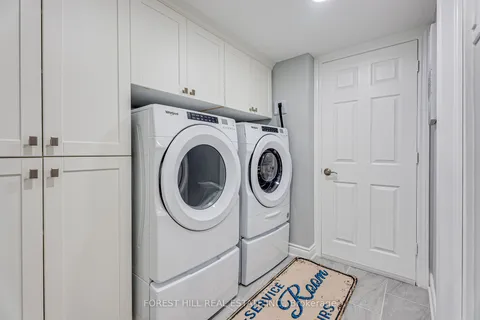 5837 Yonge Street, Innisfil, ON L0L 1K0