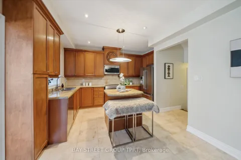 12 Wellspring Ave, Richmond Hill, ON L4E 4Z6