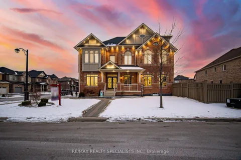 209 Kincardine St, Vaughan, ON L4H 3N5