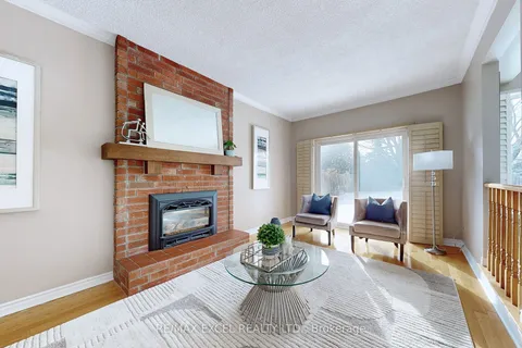 31 Barlow Rd, Markham, ON L3R 8A4