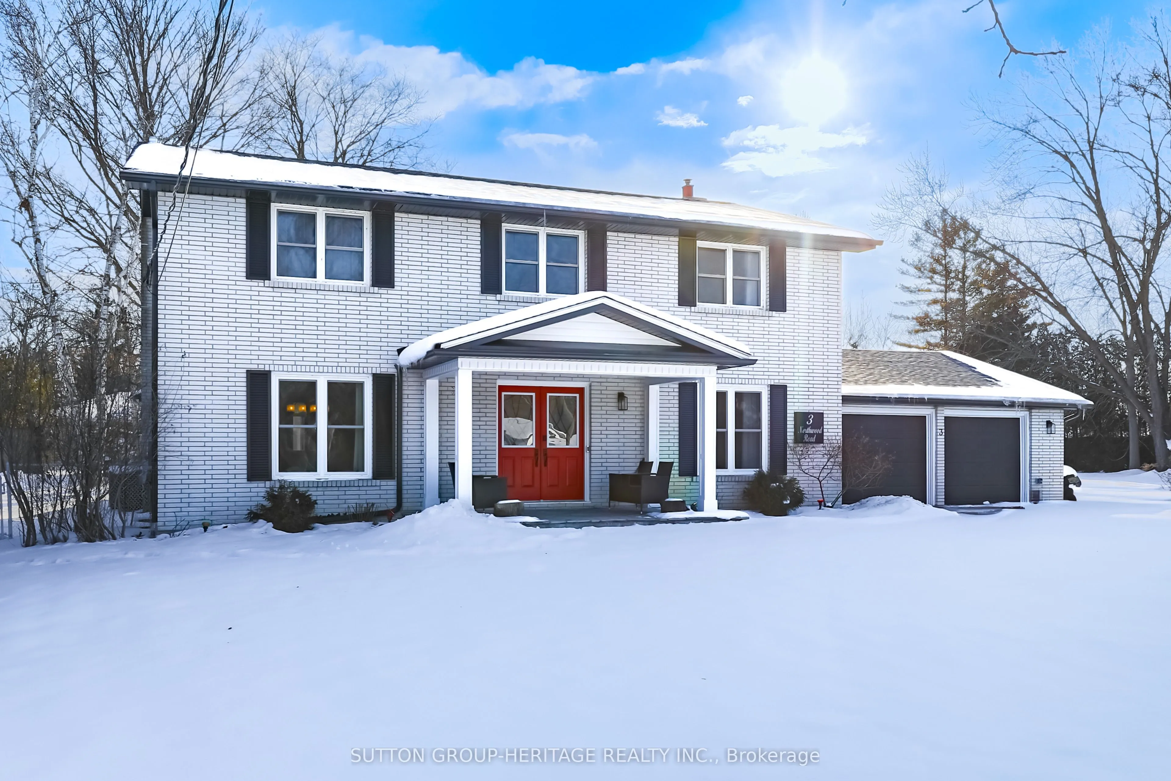 3 Northwood Road, Georgina, ON L0E 1R0