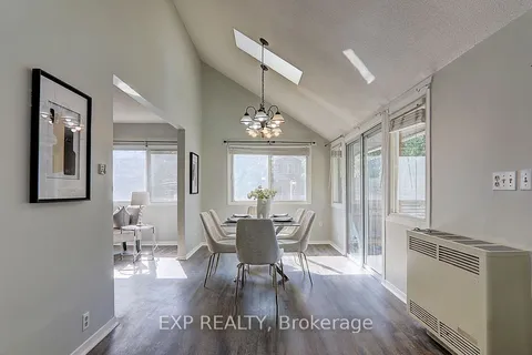 28 Pinery Lane, Georgina, ON L0E 1L0