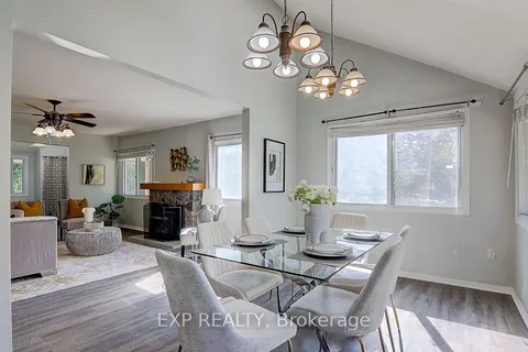 28 Pinery Lane, Georgina, ON L0E 1L0