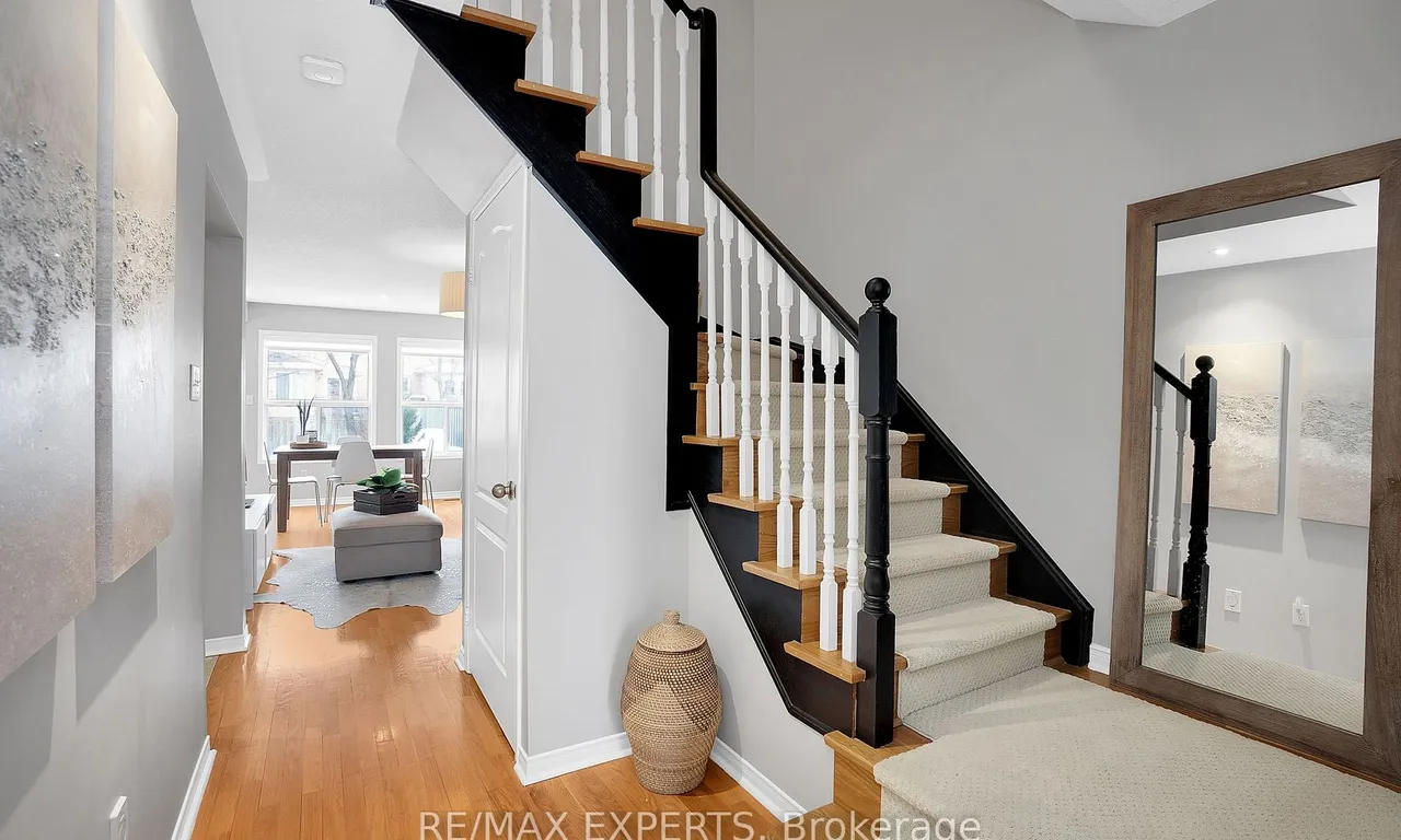 72 Giancola Cres, Vaughan, ON L6A 2T5