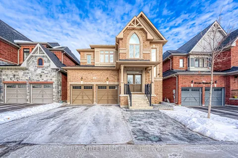 82 Manor Hampton St, East Gwillimbury, ON L9N 0P9